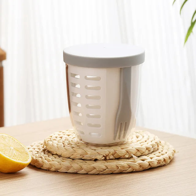 Drypbar frugtkop med gaffel - 650 ml lækagesikker bærbar madbeholder - perfekt til snacks på farten, skole og udendørs eventyr