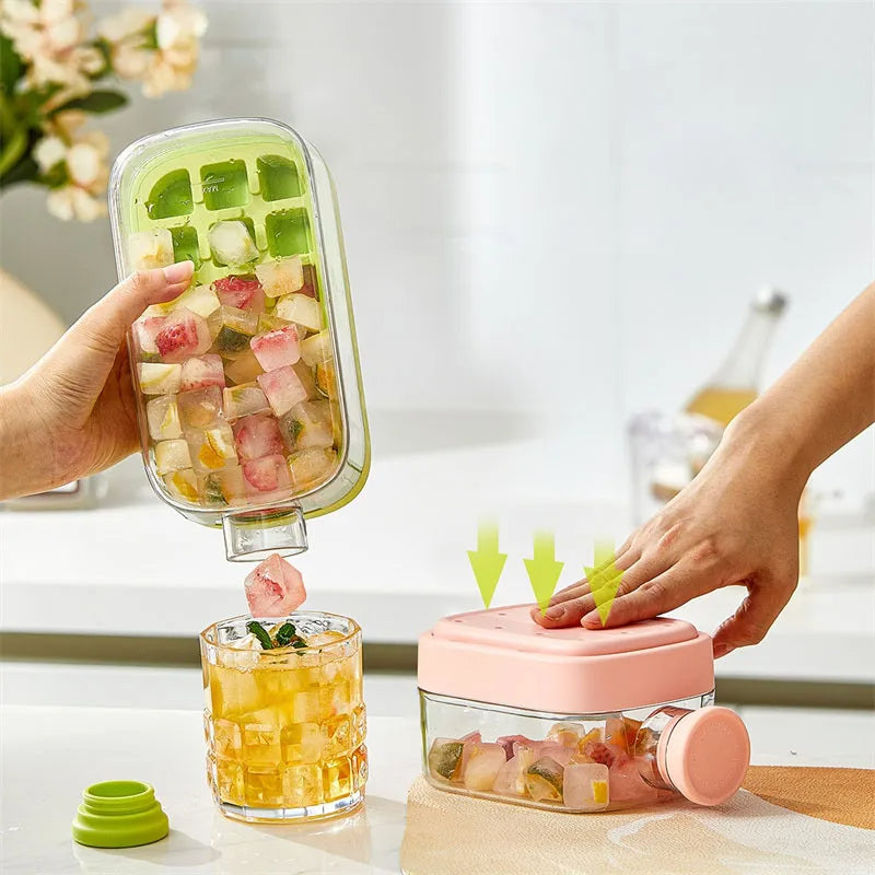 Ice Cube Tray 2 in 1 Touch Free Ice Maker With Straw and Lid