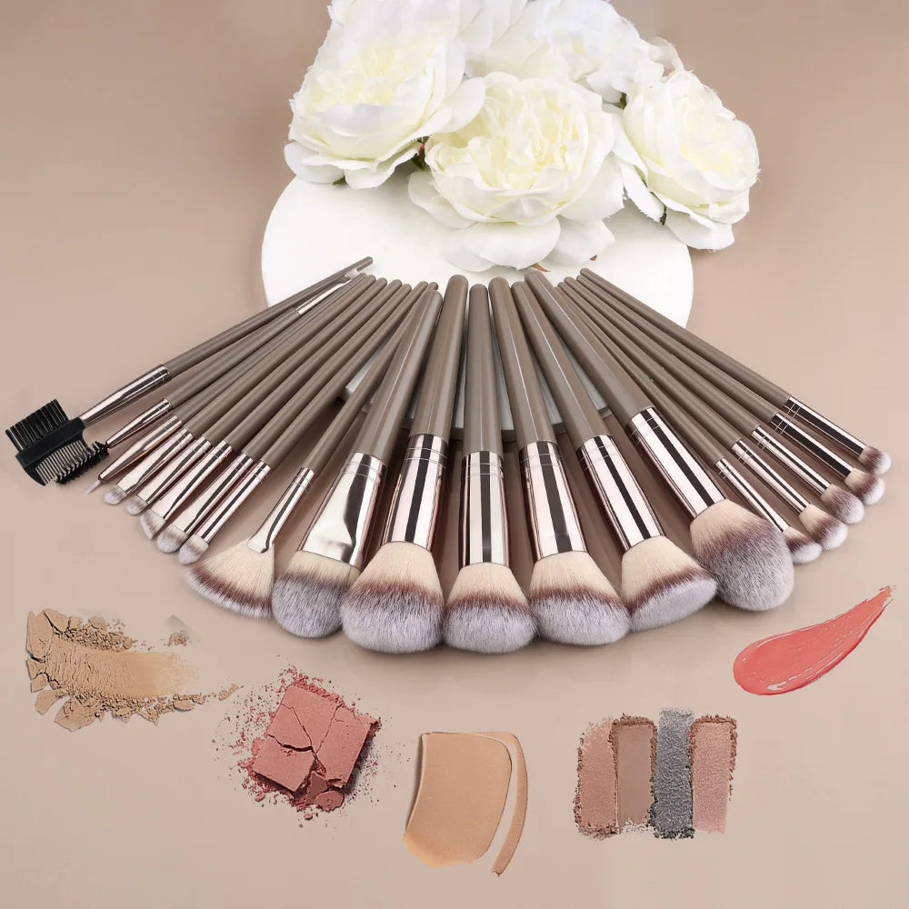 Professional Makeup Brush Set Complete 3 20 Piece Kit for Flawless Foundation Eyeshadow Blush Highlighter and Concealer Application Gold