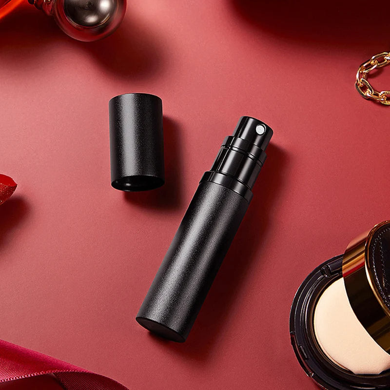 Dispenser Parfum Mini Isi Ulang untuk Perjalanan, Atomizer 5ml dengan Isi Bawah Anti Bocor
