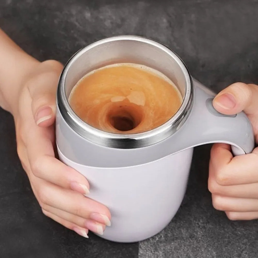Mug Pengaduk Otomatis
