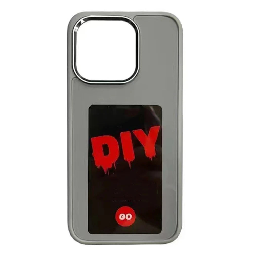 Dayanıklı malzemelerden üretilen E-Ink DIY Telefon Kılıfı, kişiselleştirilmiş metin veya çizimler için özelleştirilebilir ekran, telefonunuzu korurken yaratıcı bir dokunuş katar.
