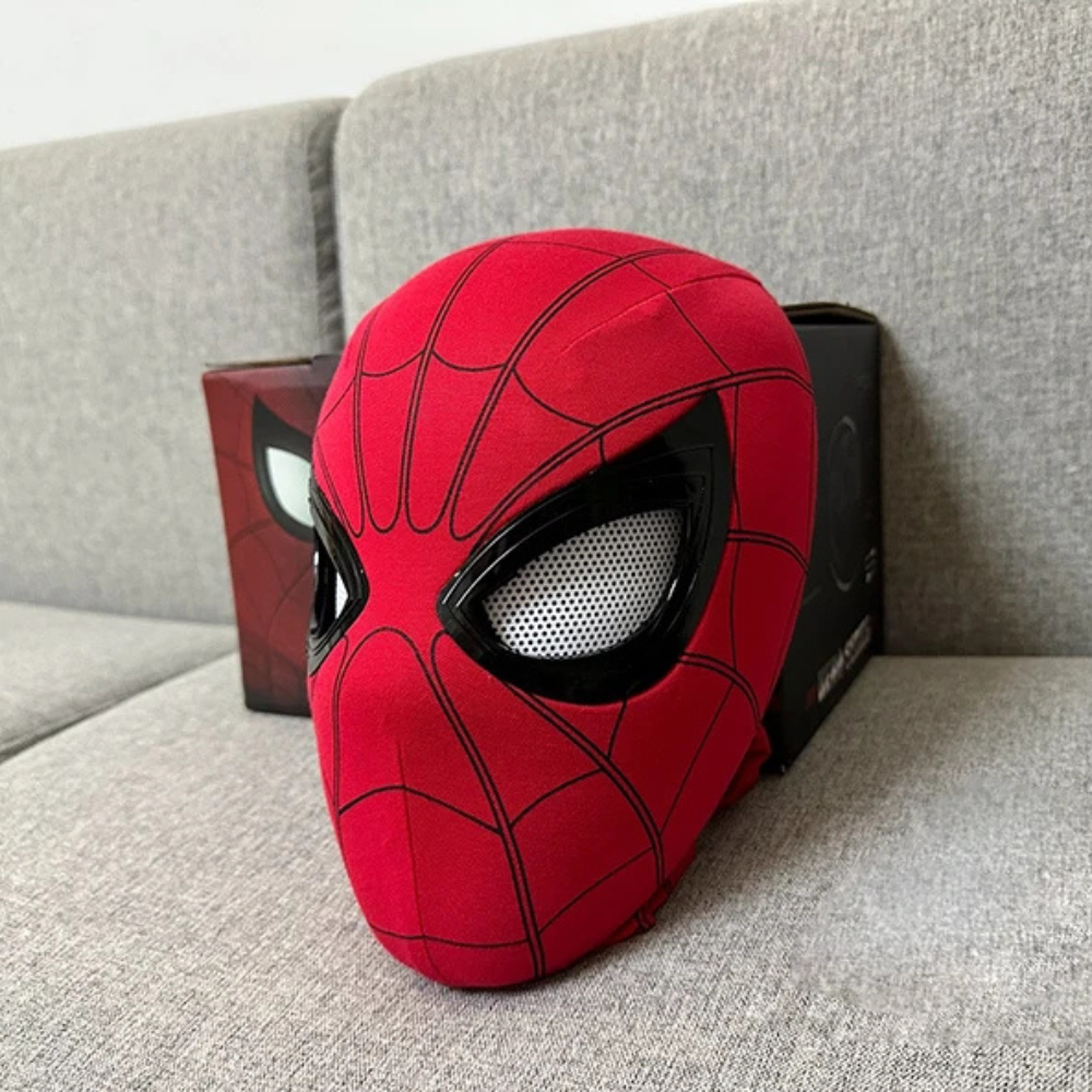 Yüksek kaliteli, dayanıklı malzemelerden yapılmış, hafif ve rahat Örümcek Maskesi, cosplay, Cadılar Bayramı veya temalı etkinlikler için mükemmeldir.