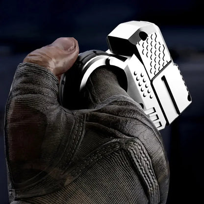 Yüksek kaliteli, dayanıklı malzemelerden üretilen, kompakt ve hafif Ring Fidget Gun, stresi azaltmak, odaklanmayı geliştirmek ve eğlence sağlamak için tasarlanmıştır.