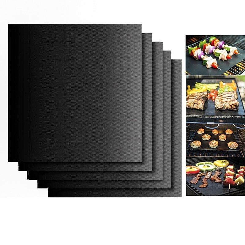 Yüksek kaliteli, ısıya dayanıklı ve dayanıklı malzemelerden üretilen Yapışmaz Barbekü Izgara Matı, yiyeceklerin yapışmasını önler, kolay temizlenir, tekrar kullanılabilir ve sebze, et ve deniz ürünlerini ızgara yapmak için idealdir.
