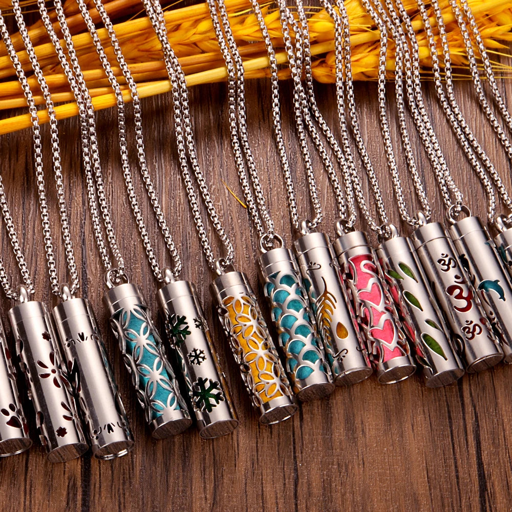 Stainless Steel Aromatherapy Scent Necklace Perfume Oil Diffuser Locket Jewelry for Couples Gold
